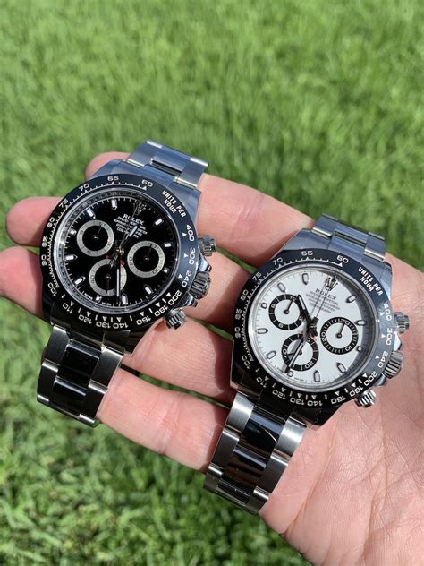 rolex daytona stainless steel black vs white